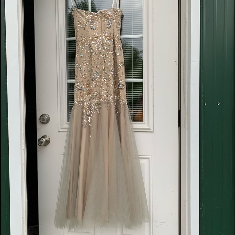 Prom dress - Picture 3 of 11